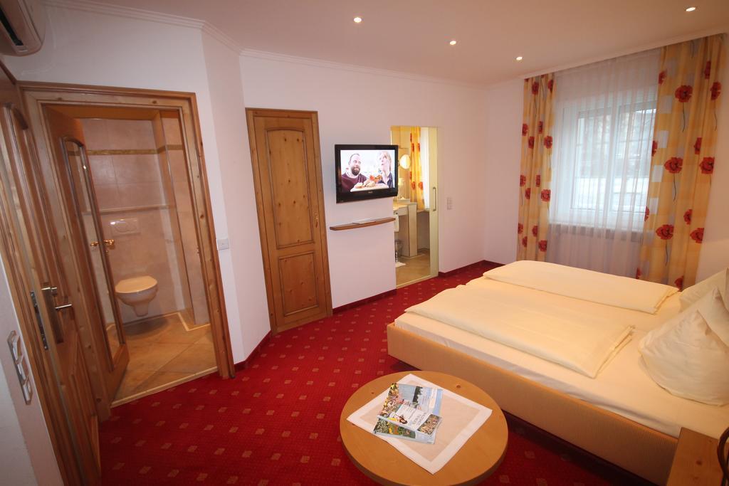 Wohlfuehlhotel Bercher Waldshut-Tiengen Rom bilde